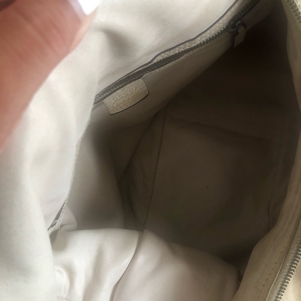 Desinger Handbag - Picture 7 of 10